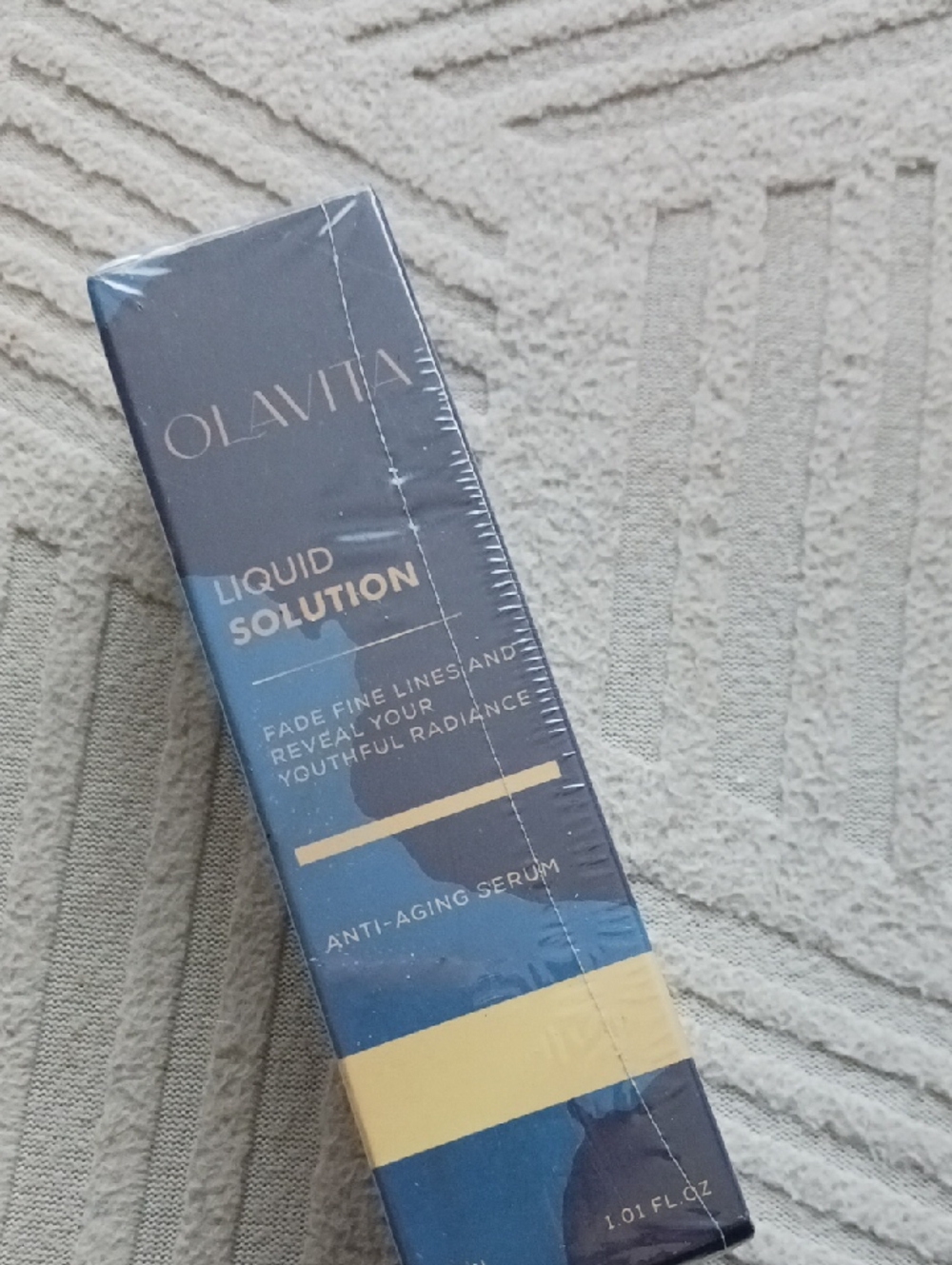 Olavita Liquid Solution Anti-Aging Serum - Navy & Gold Box